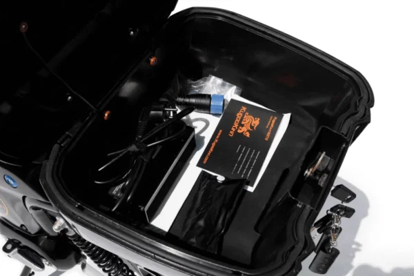 Kugoo Kirin Note Motor Scooter, 50Km Speed, 60KM Range, 800W Power, White & Black - Image 6